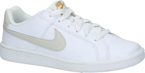 nik84388210 witte nike dames schoenen|Nike Factory Stores.